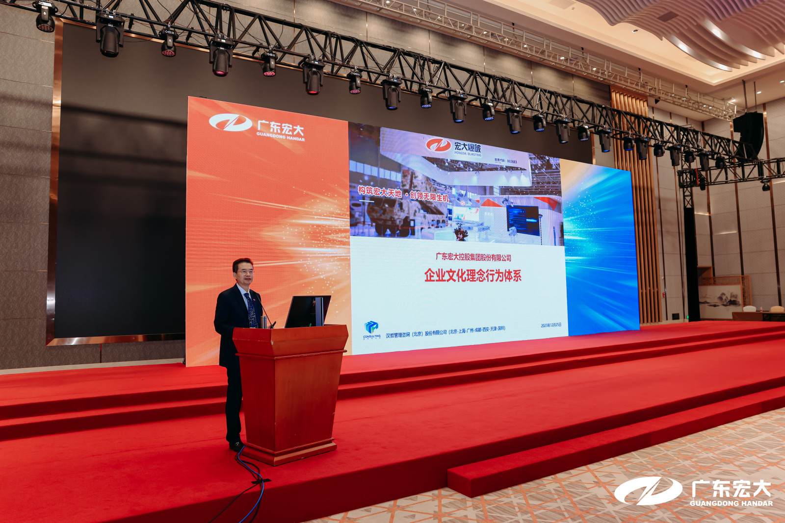 1705889553115342.jpg 15439918.jpg